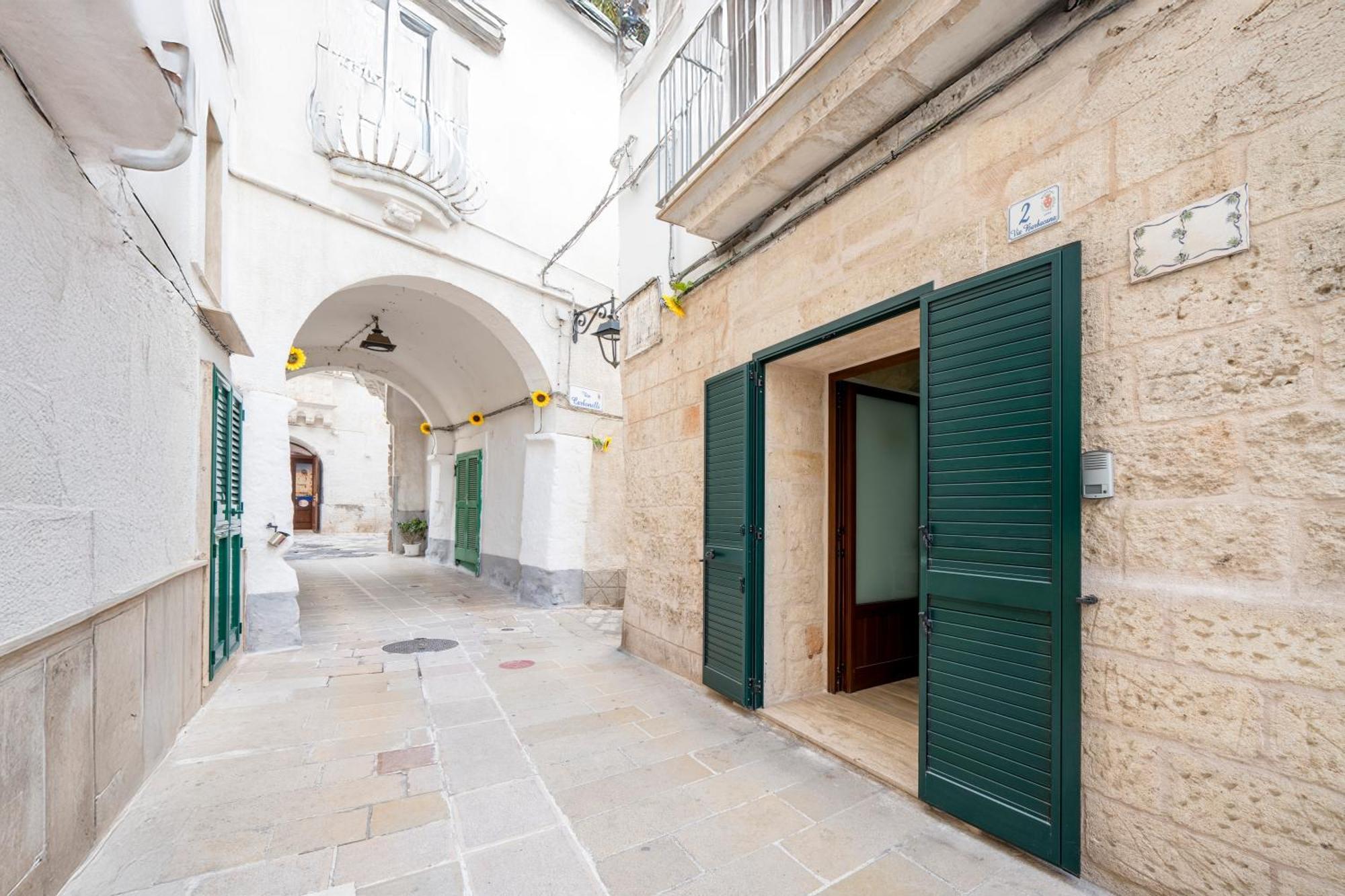Ferienwohnung Casa Sardella, In Pieno Centro Storico A 300 Mt Dal Mare Monopoli Exterior foto