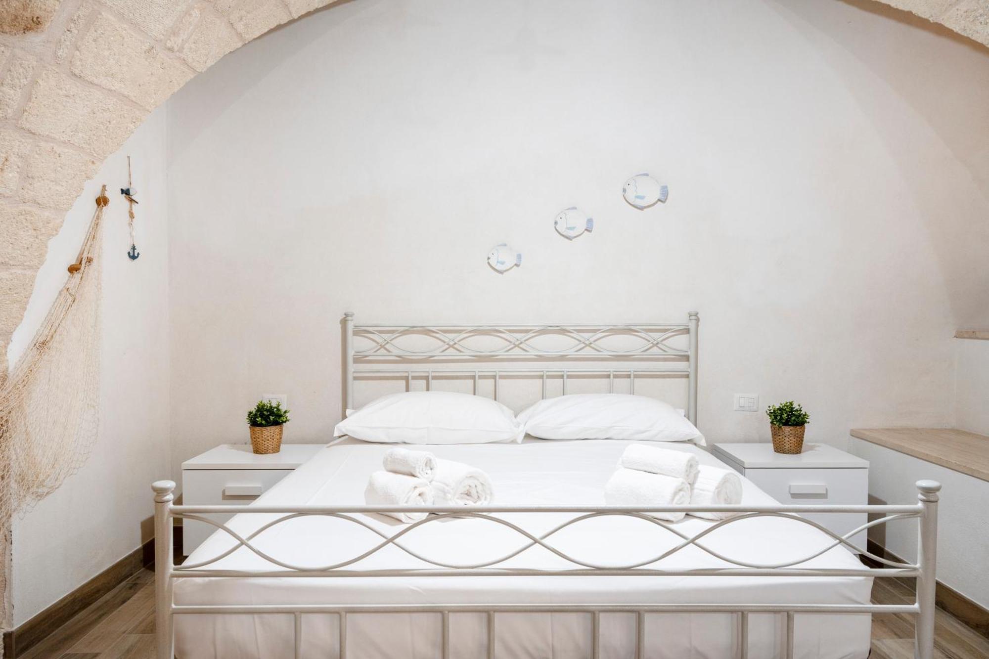 Ferienwohnung Casa Sardella, In Pieno Centro Storico A 300 Mt Dal Mare Monopoli Exterior foto