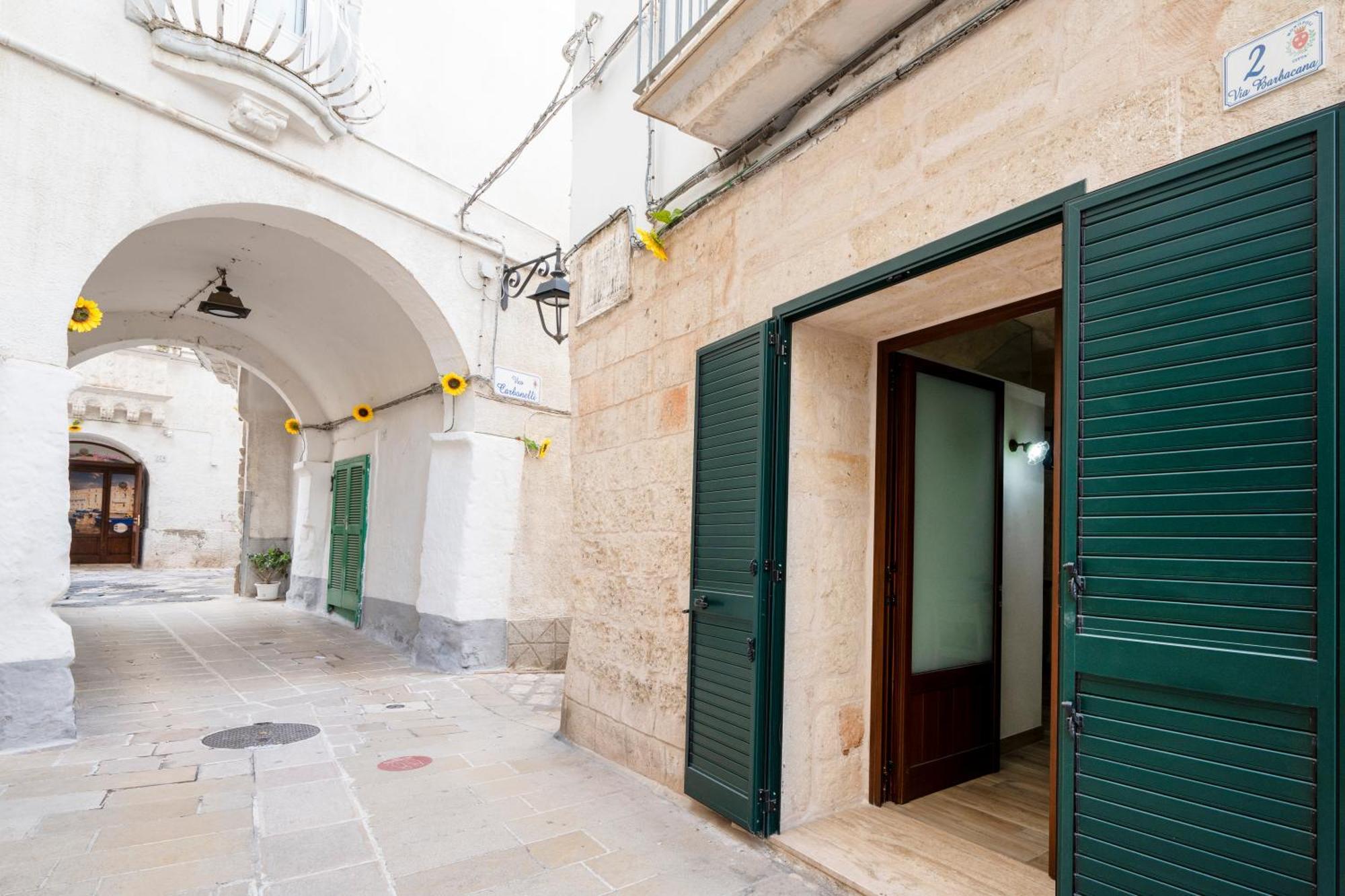 Ferienwohnung Casa Sardella, In Pieno Centro Storico A 300 Mt Dal Mare Monopoli Exterior foto