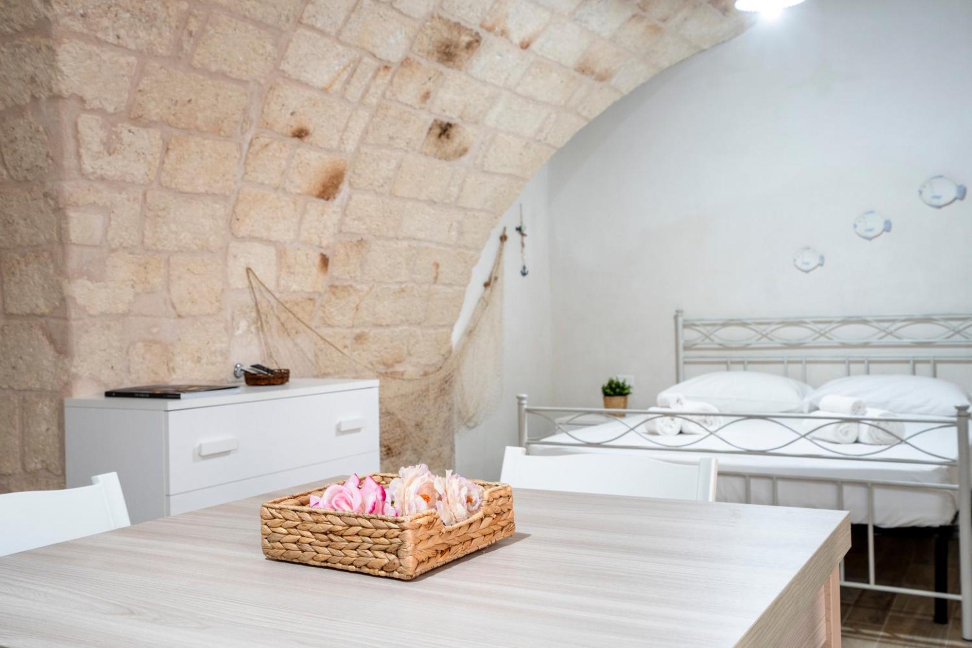 Ferienwohnung Casa Sardella, In Pieno Centro Storico A 300 Mt Dal Mare Monopoli Exterior foto